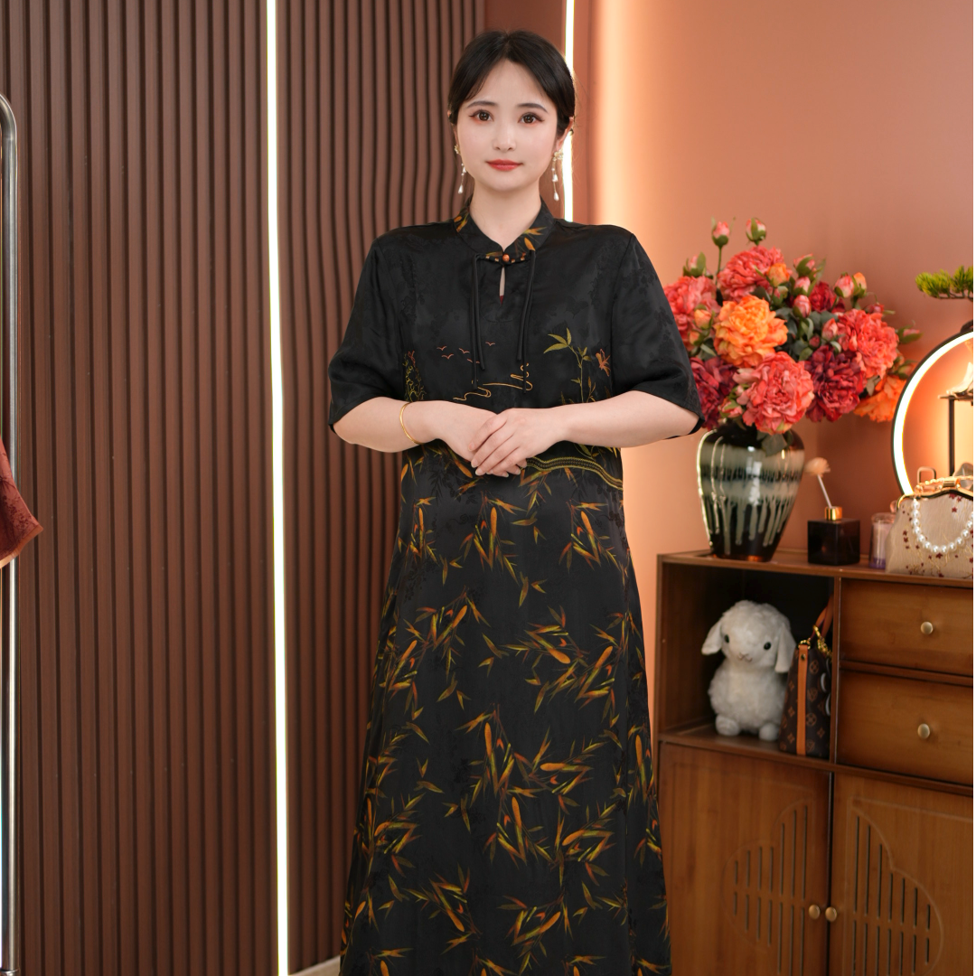 (墨风）2025春秋新款连衣裙时尚新中式复古重磅中长款