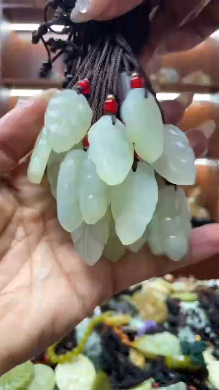 未镶嵌岫玉挂件多样性发货，拍一发一拍二发二