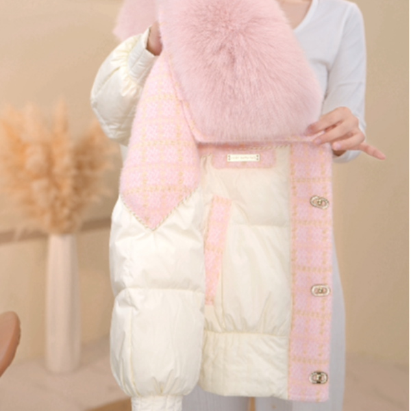 TT-2025冬季新款设计款高端时尚大毛领羽绒服