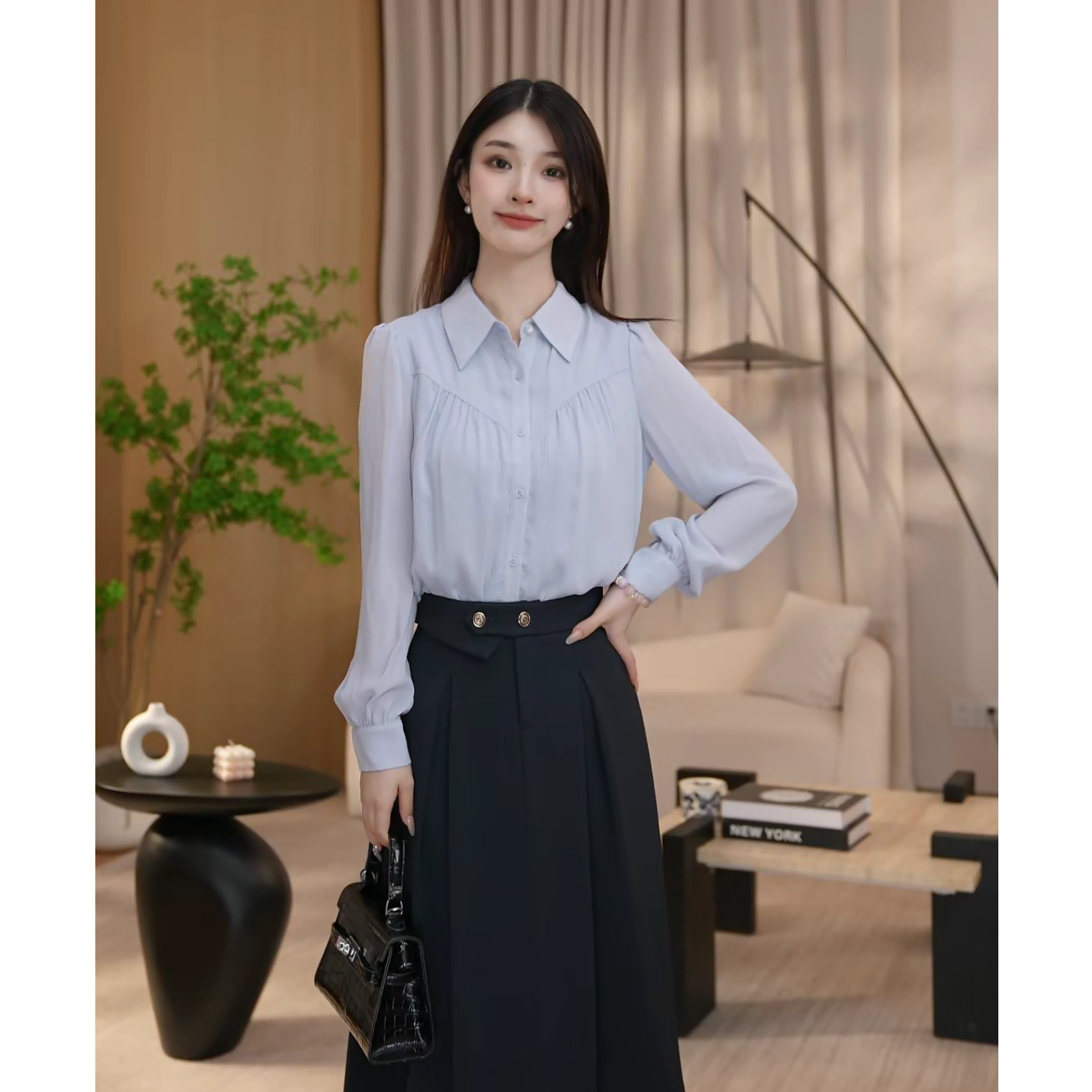 【曼贝】长袖衬衫女宽松淡蓝色百搭简约通勤职业上衣8393102【珮珮】