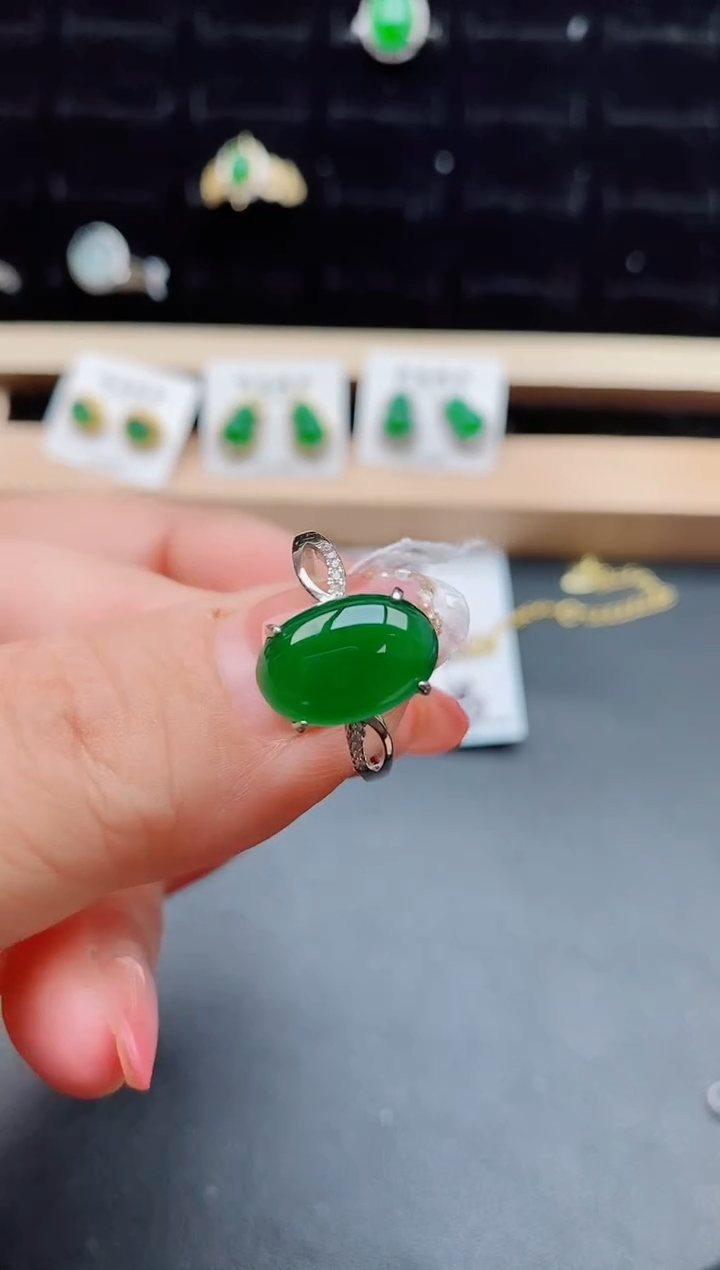【闪购商品】翡翠戒指银S925镶嵌2112