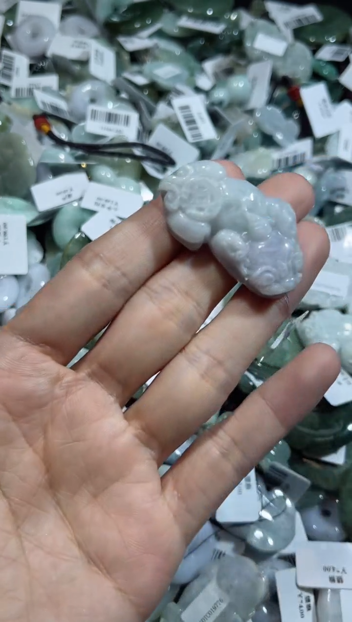 【闪购商品】翡翠颈饰未镶嵌00002657