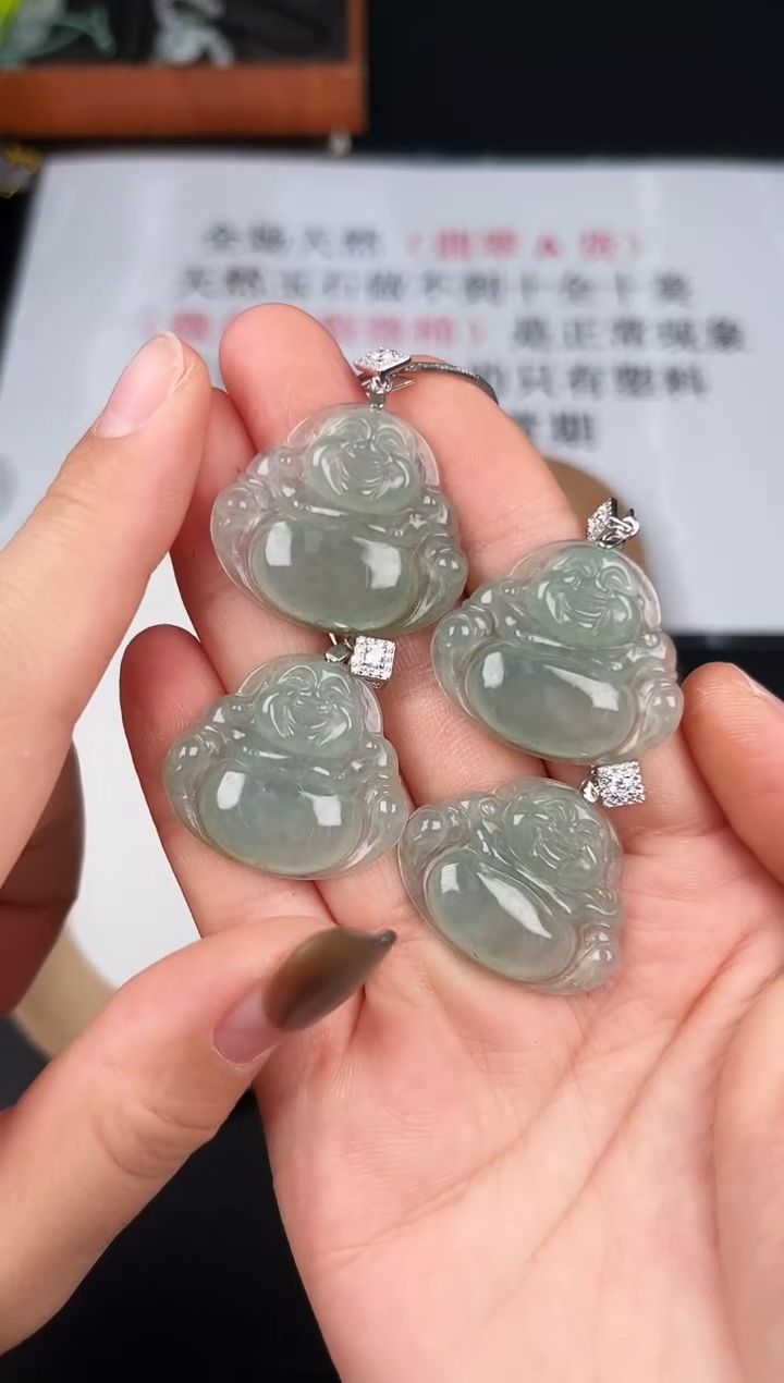 颈饰未镶嵌翡翠LC042冰绿小佛（不含链）+多样性发其一