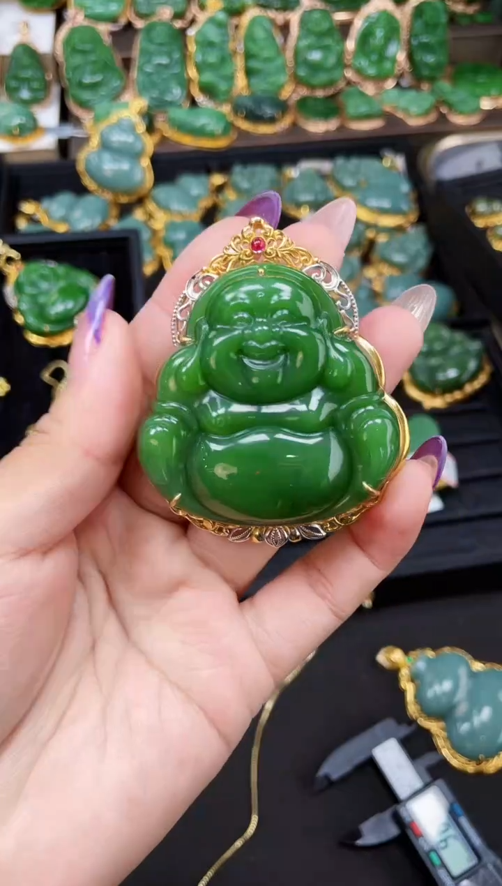 【闪购商品】和田玉吊坠18K金镶嵌多样性发一