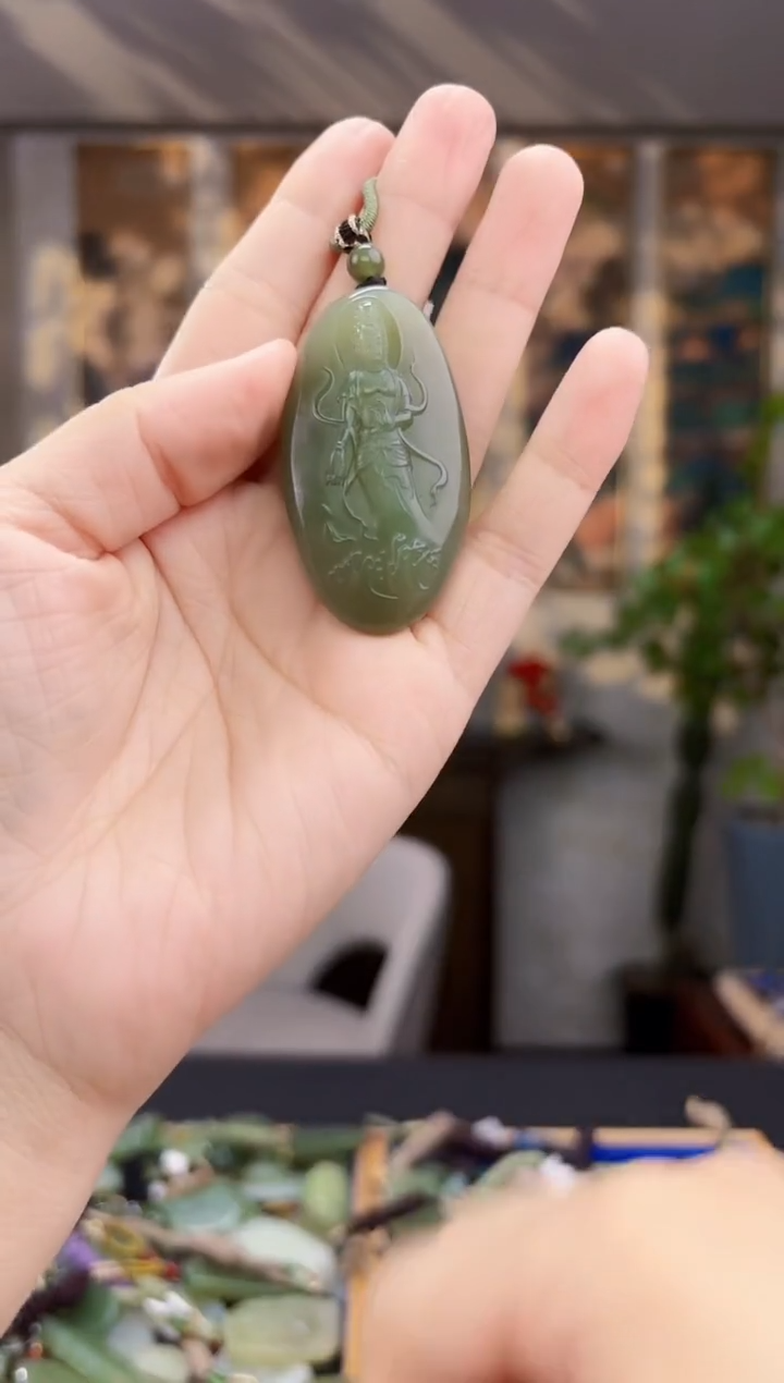 和田玉未镶嵌挂件拍一发一