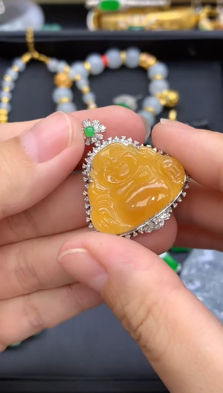 颈饰18K金镶嵌翡翠601-中国好珍宝