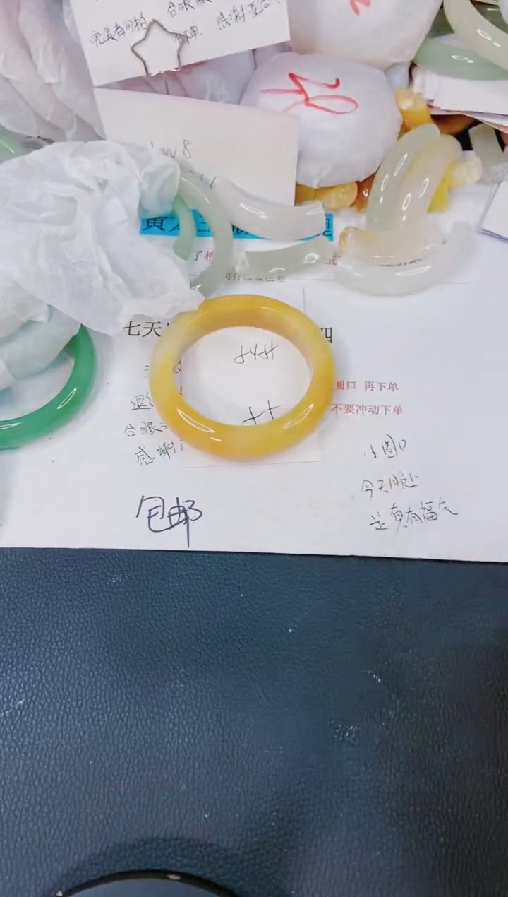 【闪购商品】石英质玉手镯未镶嵌J182-54/55