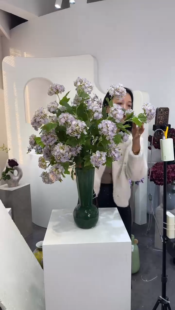 【闪购商品】藤10支香芋紫四头绣球（不含花瓶）