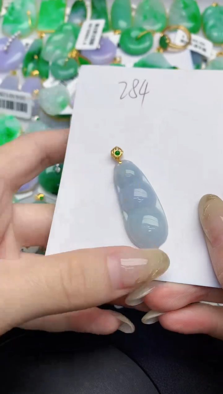 翡翠未镶嵌颈饰缅甸天然翡翠A货