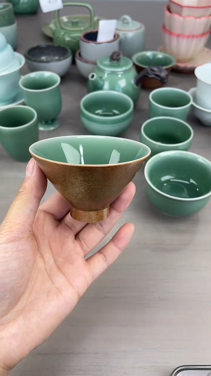 龙泉青瓷直播福利仓储微微暇