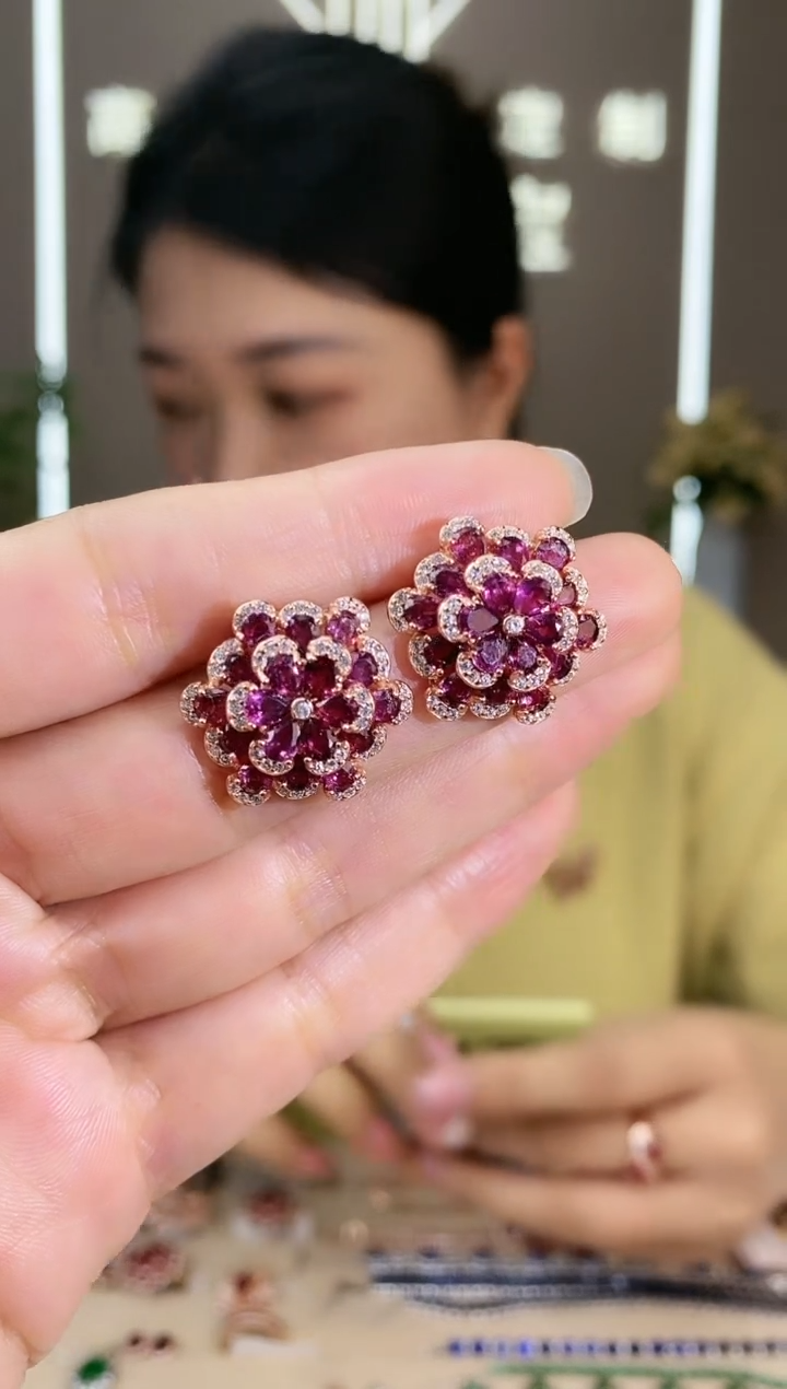 【闪购商品】石榴石耳饰银S925镶嵌耳饰