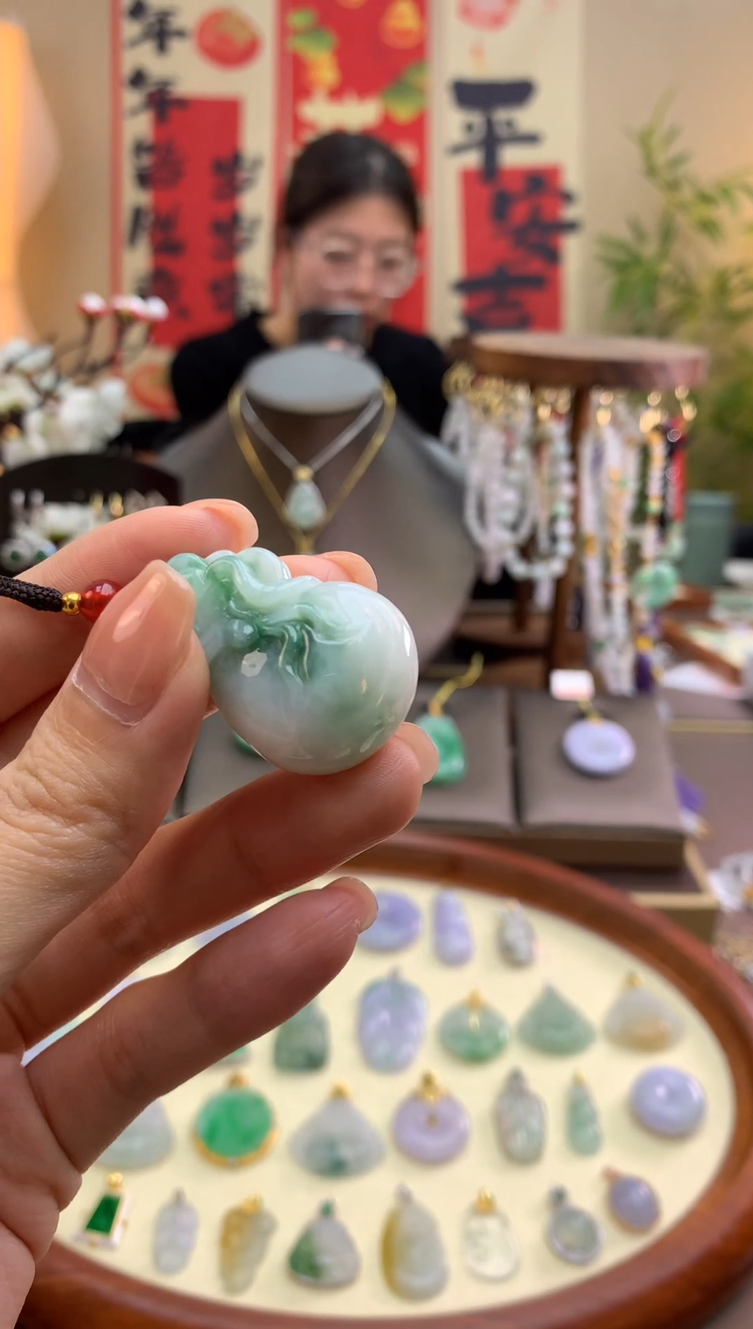 【闪购商品】翡翠颈饰未镶嵌钱袋