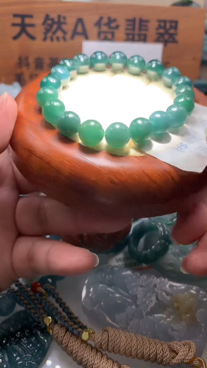 【闪购商品】翡翠颈饰未镶嵌保真天然A货翡翠