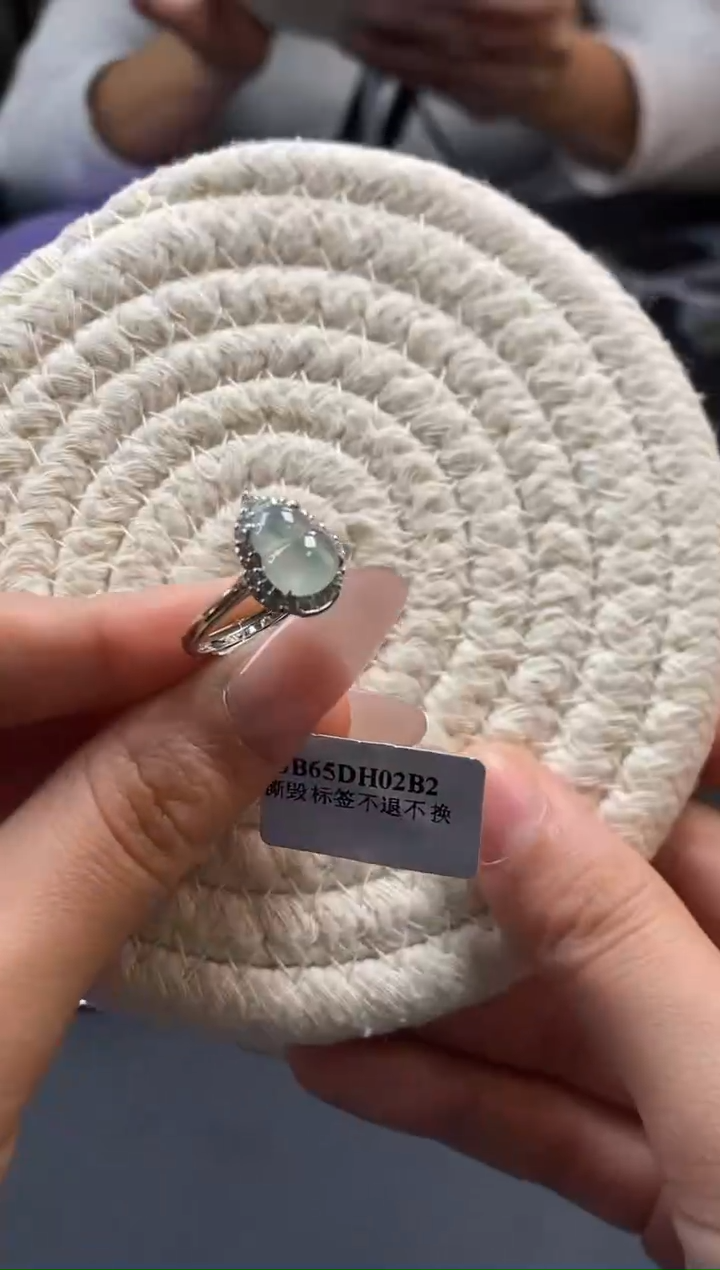 颈饰银S925镶嵌翡翠15706