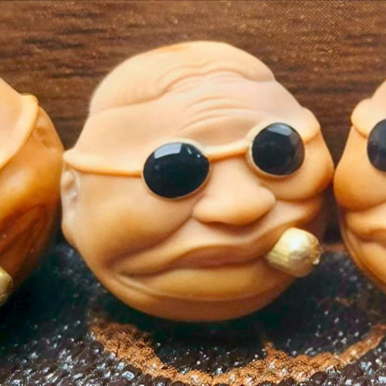 02猴头核桃吊坠雕刻配饰单颗手工镶嵌