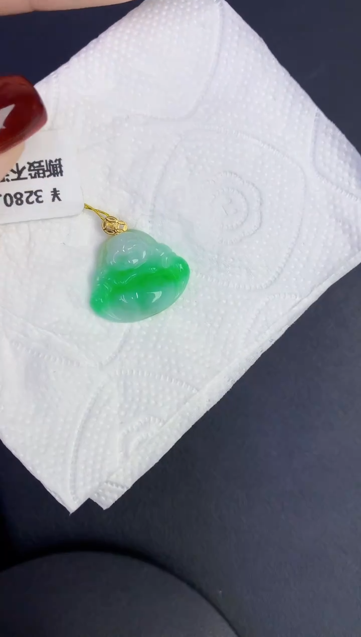 颈饰18K金镶嵌翡翠缅甸天然翡翠A货