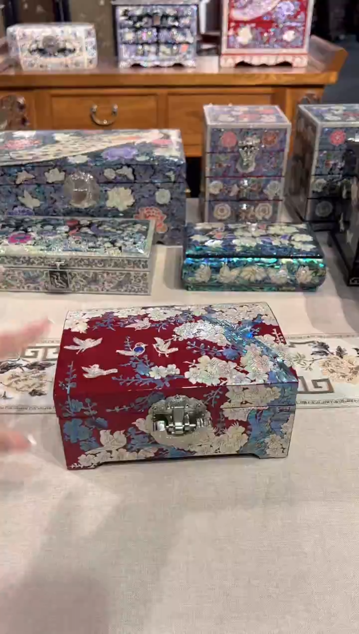 【闪购商品】鱼锁绒布底·弘贝雅螺钿漆器文化馆