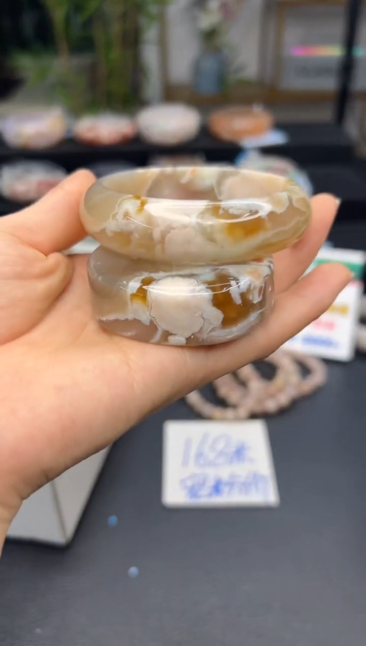 【闪购商品】石英质玉手镯未镶嵌A828(57圈赠送镯心)