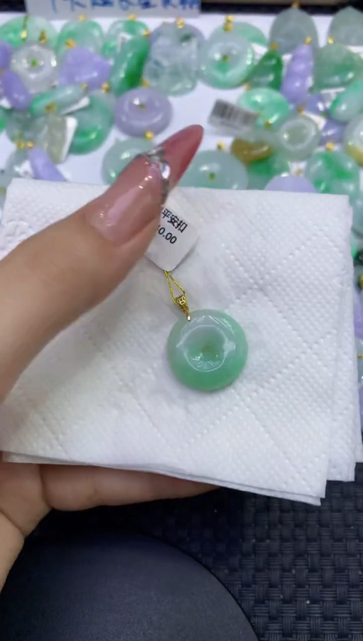 颈饰未镶嵌翡翠天然缅甸A货翡翠