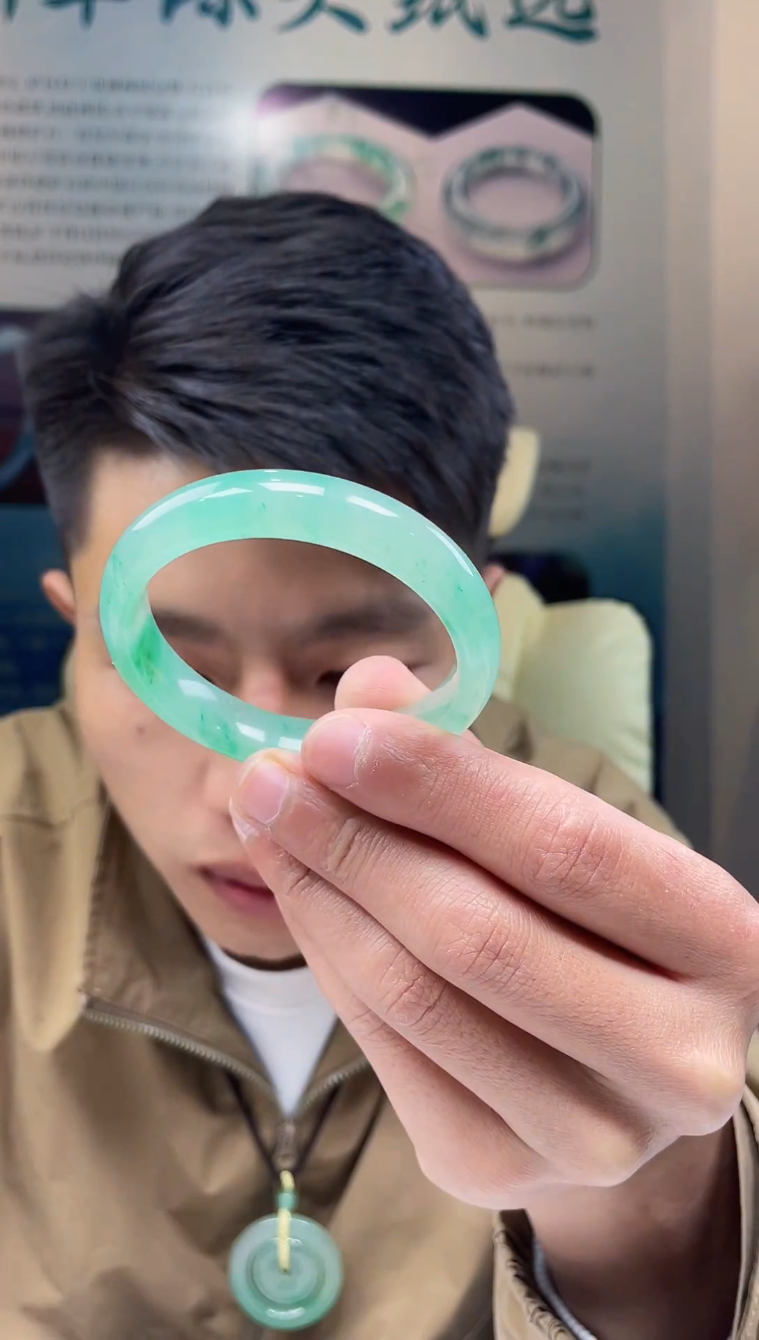 【闪购商品】石英质玉手镯未镶嵌非洲翠手镯多样性发货