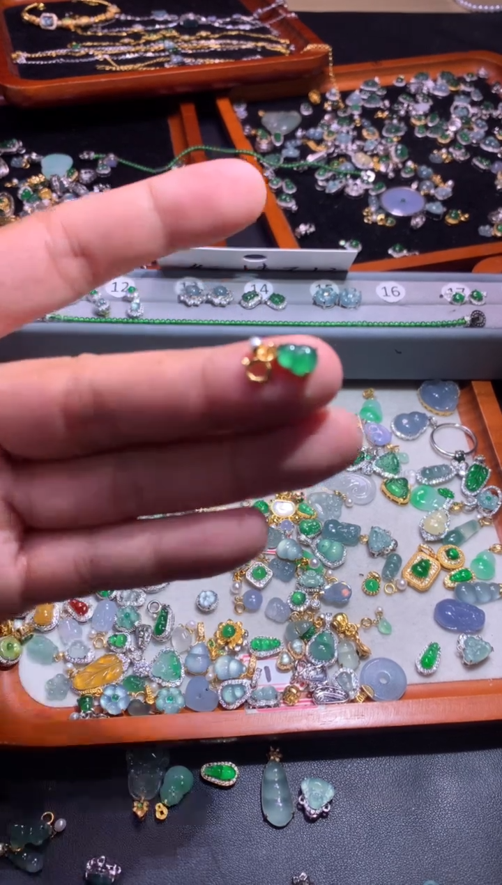 翡翠银S925镶嵌吊坠(不含链)1