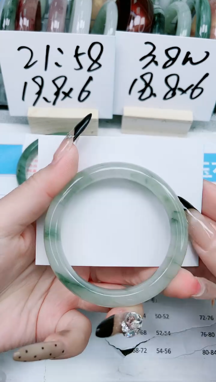 【闪购商品】石英质玉手镯未镶嵌376-57