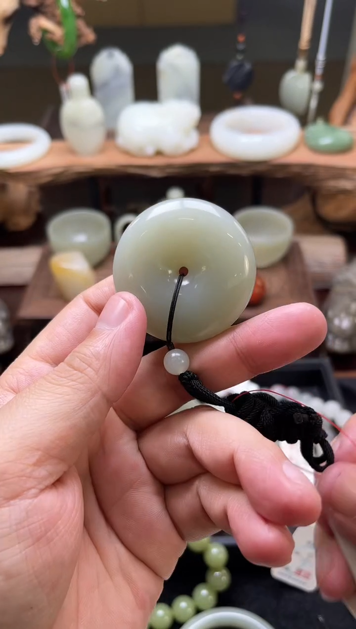 【闪购商品】和田玉吊坠未镶嵌且末青白 平安扣 9004235