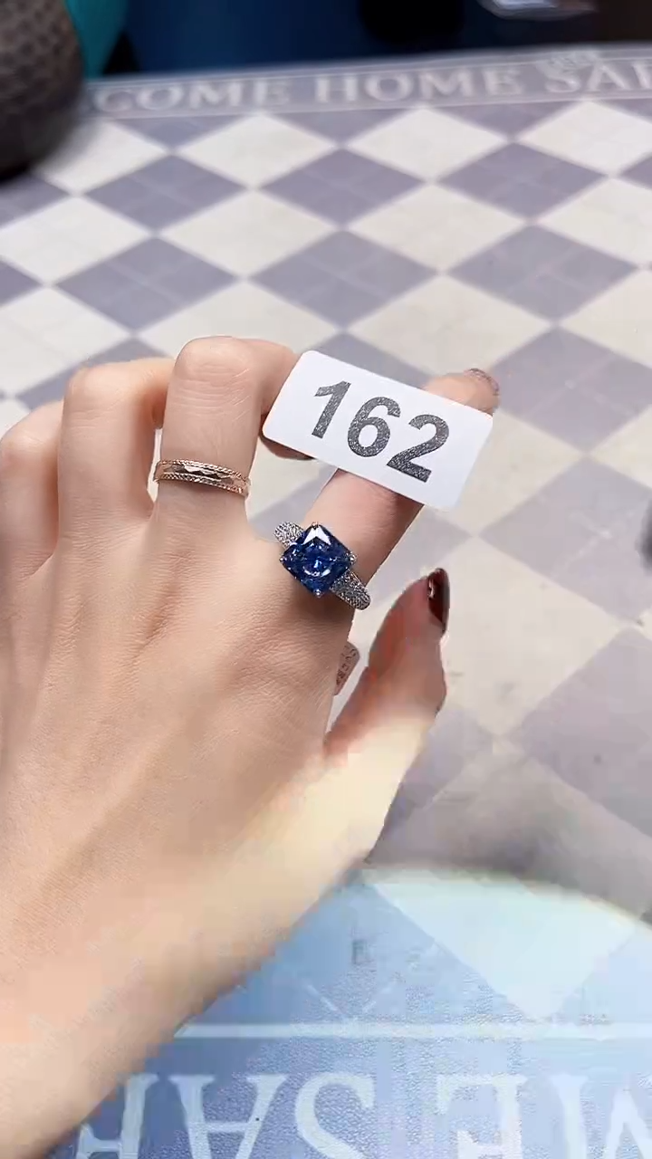 非金属无星**海如图所示时尚饰品