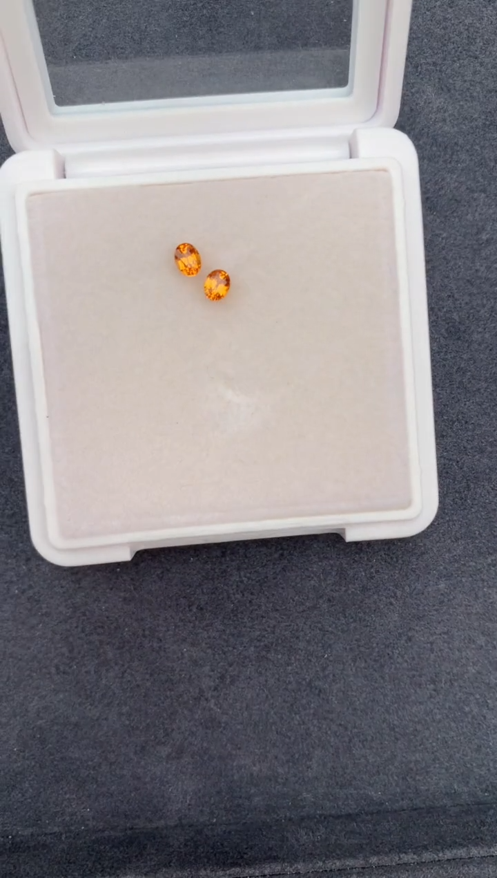 【闪购商品】石榴石（芬达石）裸石未镶嵌60分芬达配对