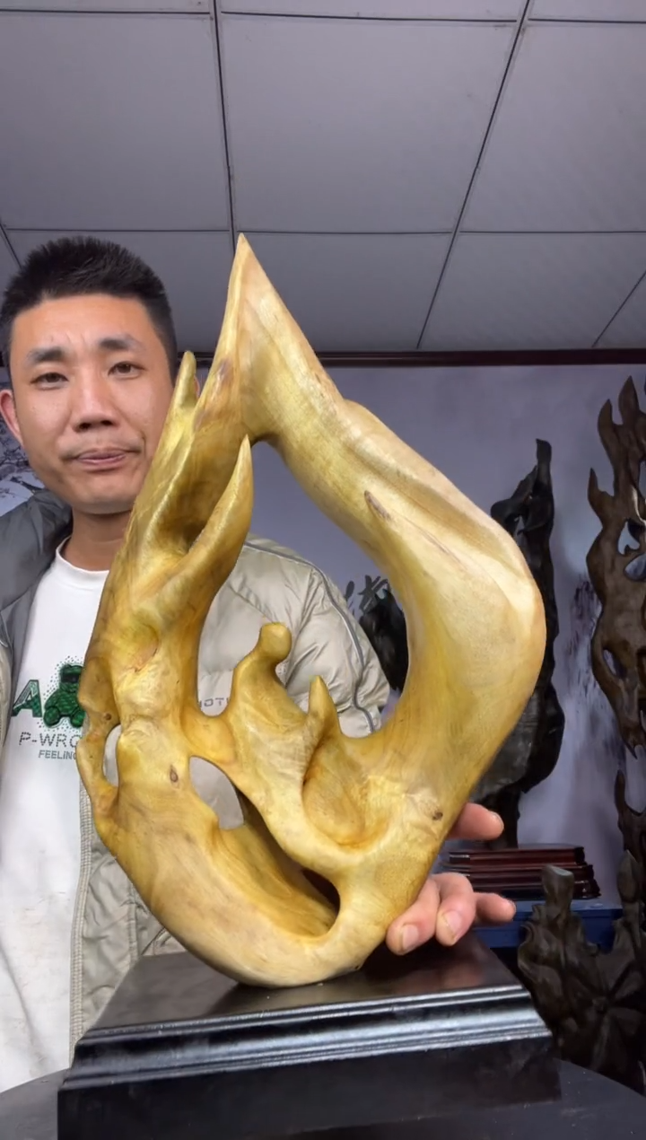 金丝楠木雕款异*金丝楠木工艺品摆件