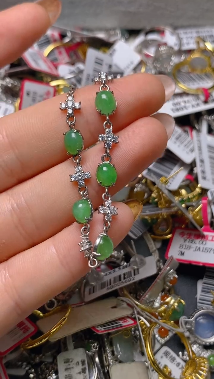 银S925镶嵌戒指翡翠百内无证书