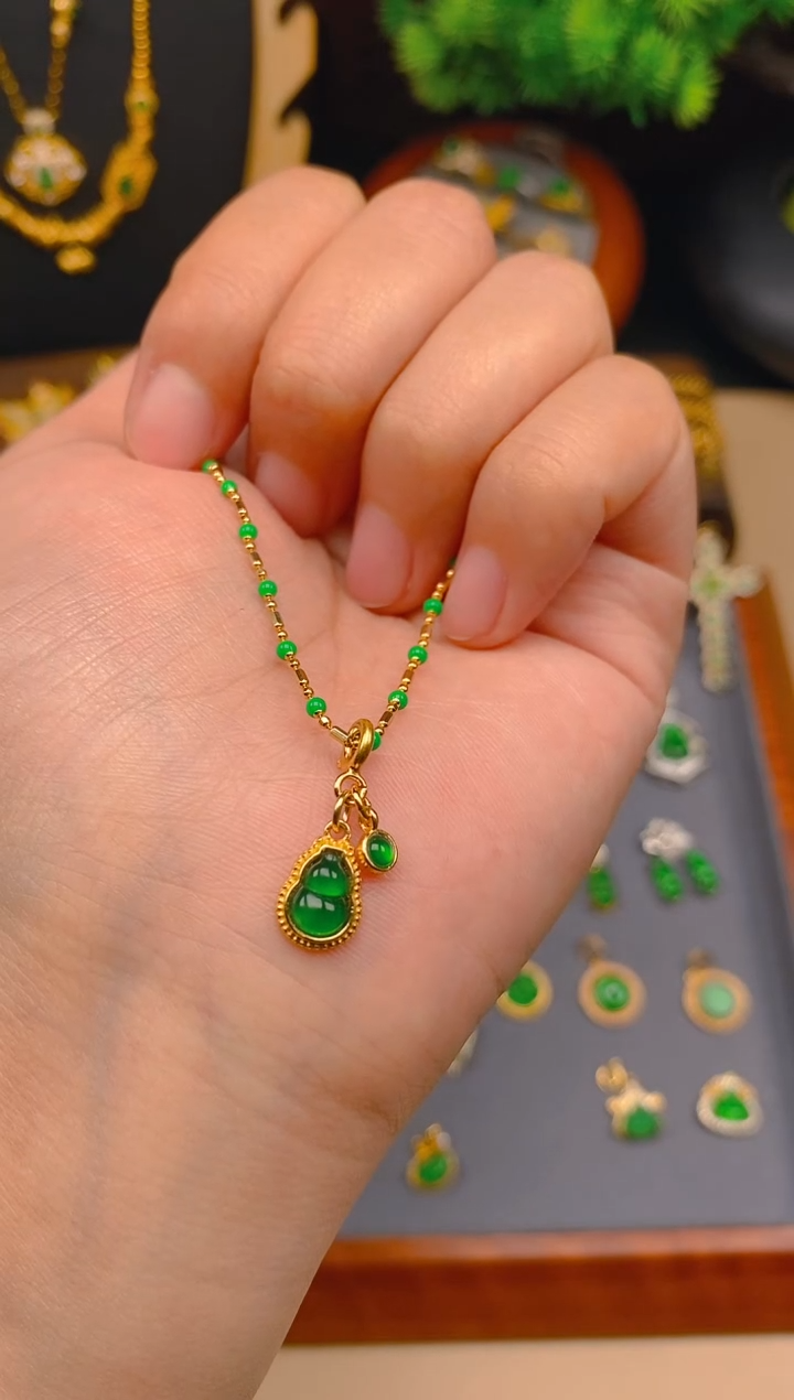 翡翠银S925镶嵌吊坠(不含链)蛋面葫芦万能扣