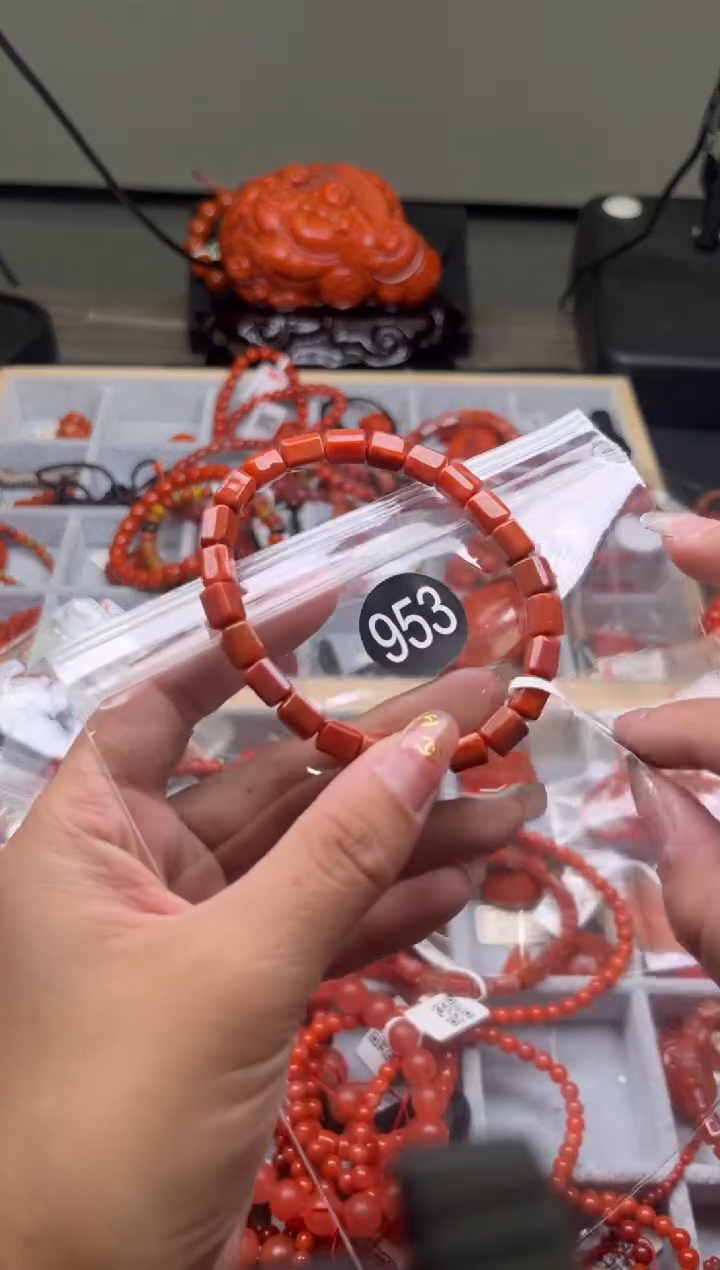 【闪购商品】南红玛瑙珠宝奇石未镶嵌953-6+