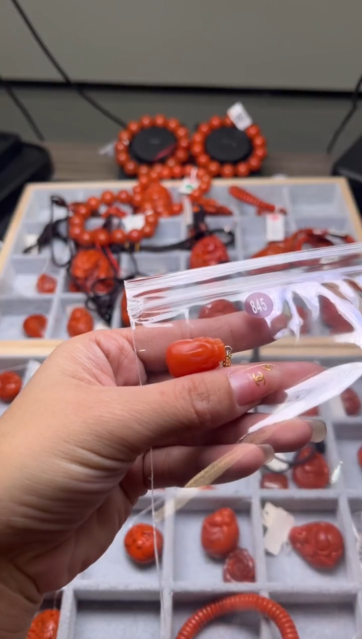 【闪购商品】南红玛瑙珠宝奇石未镶嵌845-