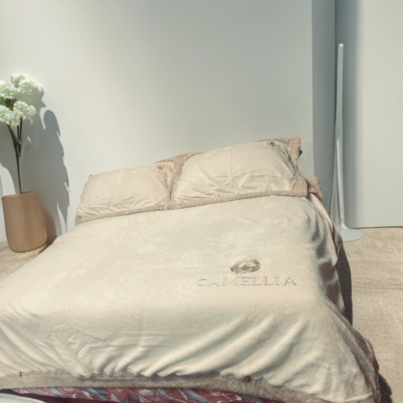 山茶花，米色-牛奶绒加厚四件套