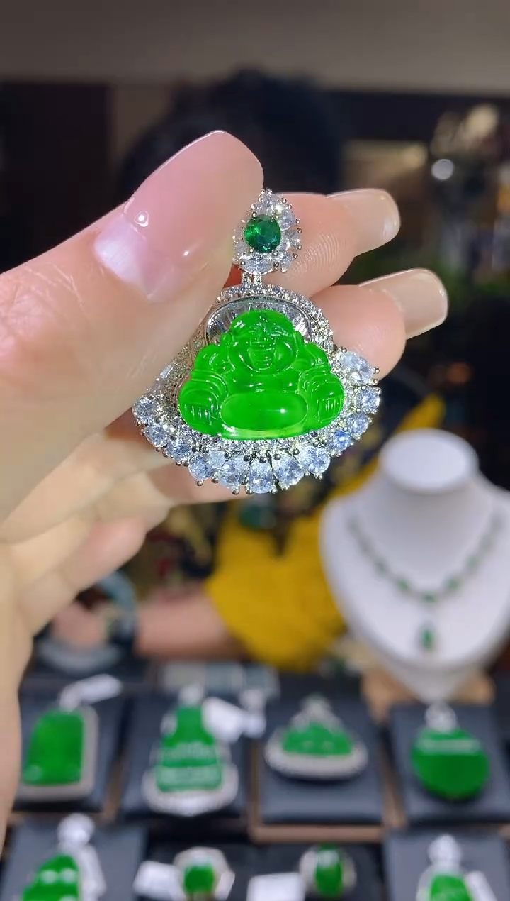 【闪购商品】翡翠吊坠(不含链)未镶嵌翡翠吊坠