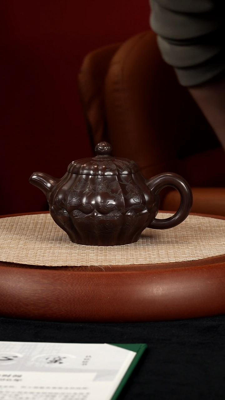 【k084】筋纹合菱宜兴紫砂ZCP