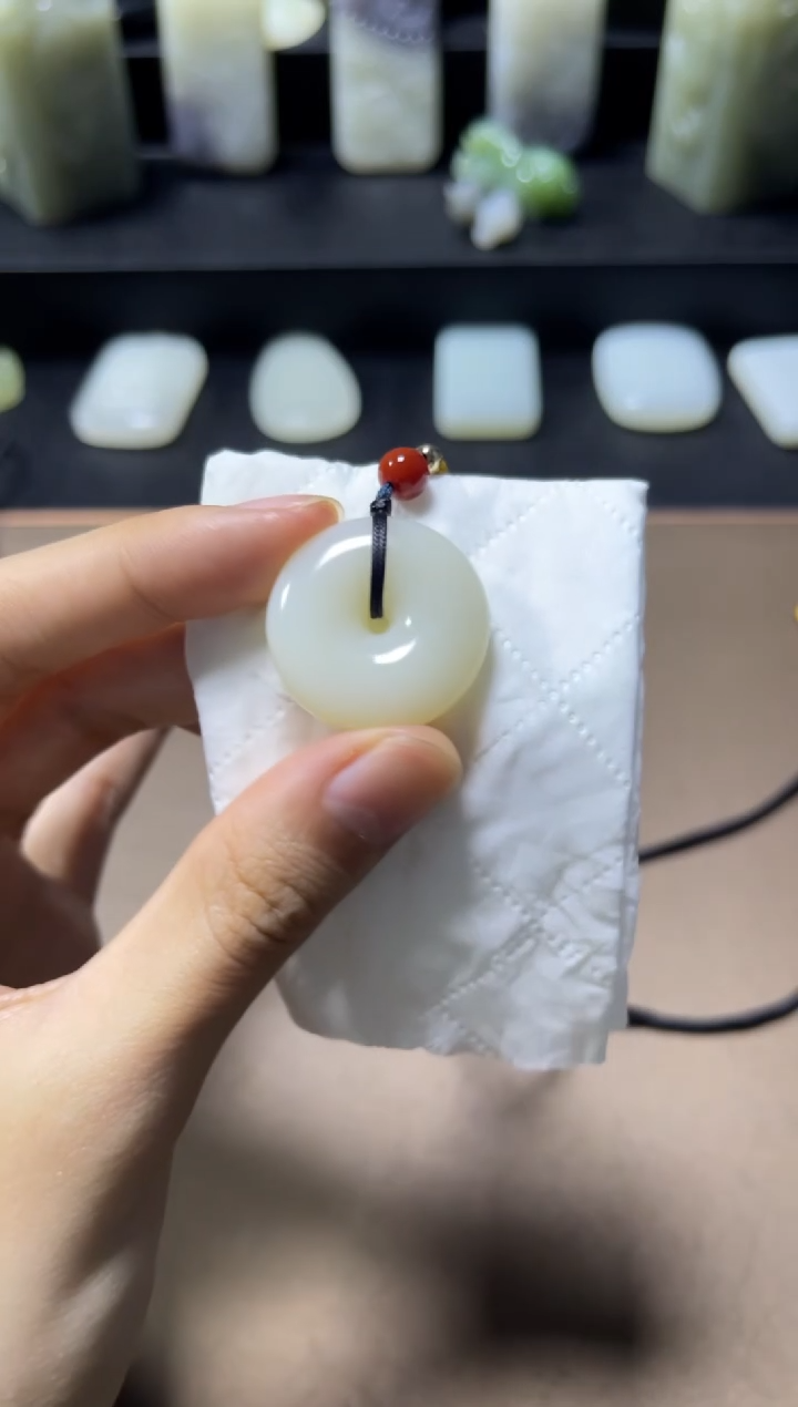 和田玉未镶嵌颈饰37