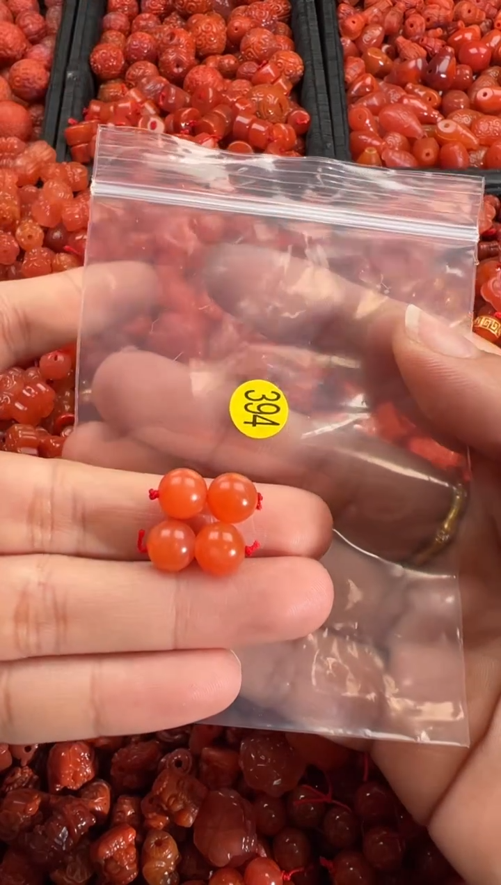 【闪购商品】南红玛瑙颈饰未镶嵌1