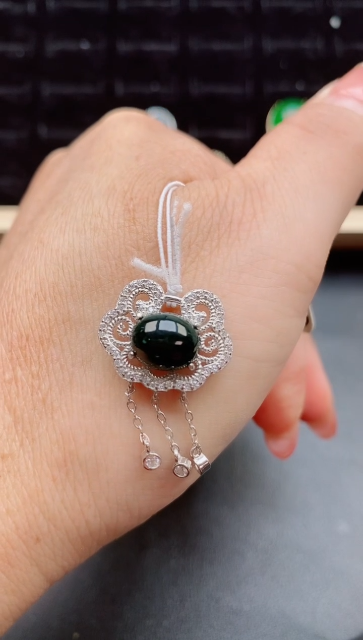 【闪购商品】翡翠吊坠(赠链)银S925镶嵌5085850