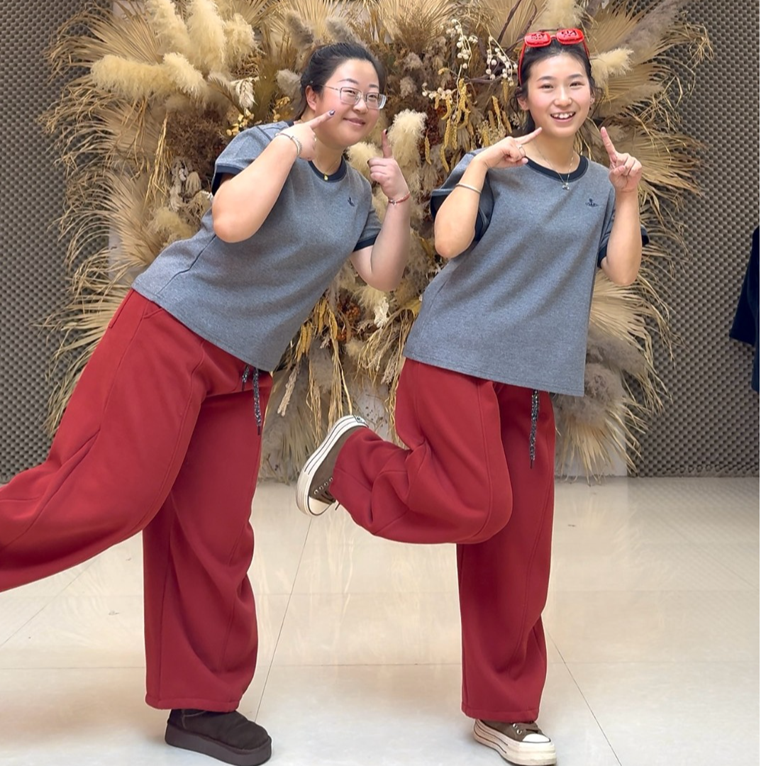【小新小晶专属】冬季时尚百搭休闲撞色半袖