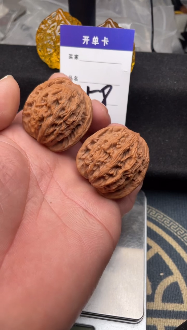 【闪购商品】文玩核桃把件058 麦穗虎头 39