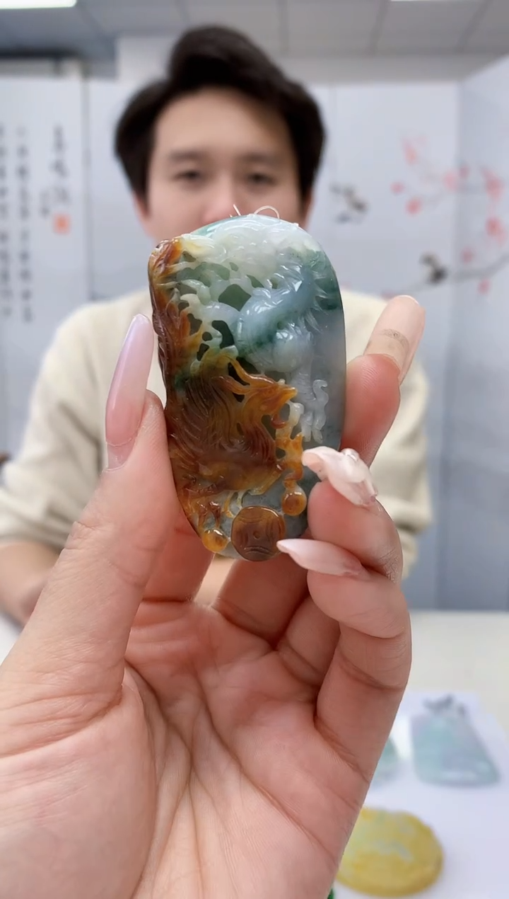 【闪购商品】定制翡翠未镶嵌1502lr-毛货挂件