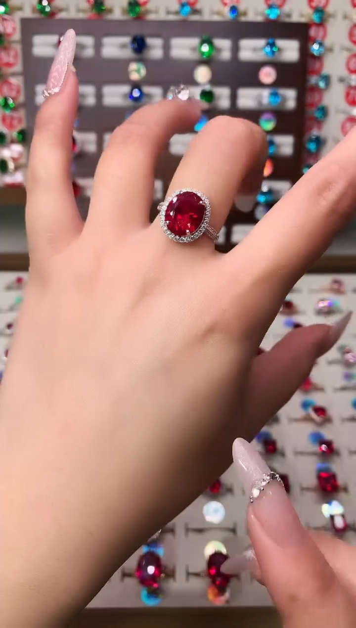 无925银典藏 轻奢 鸽血红色系10*12戴妃银托戒指