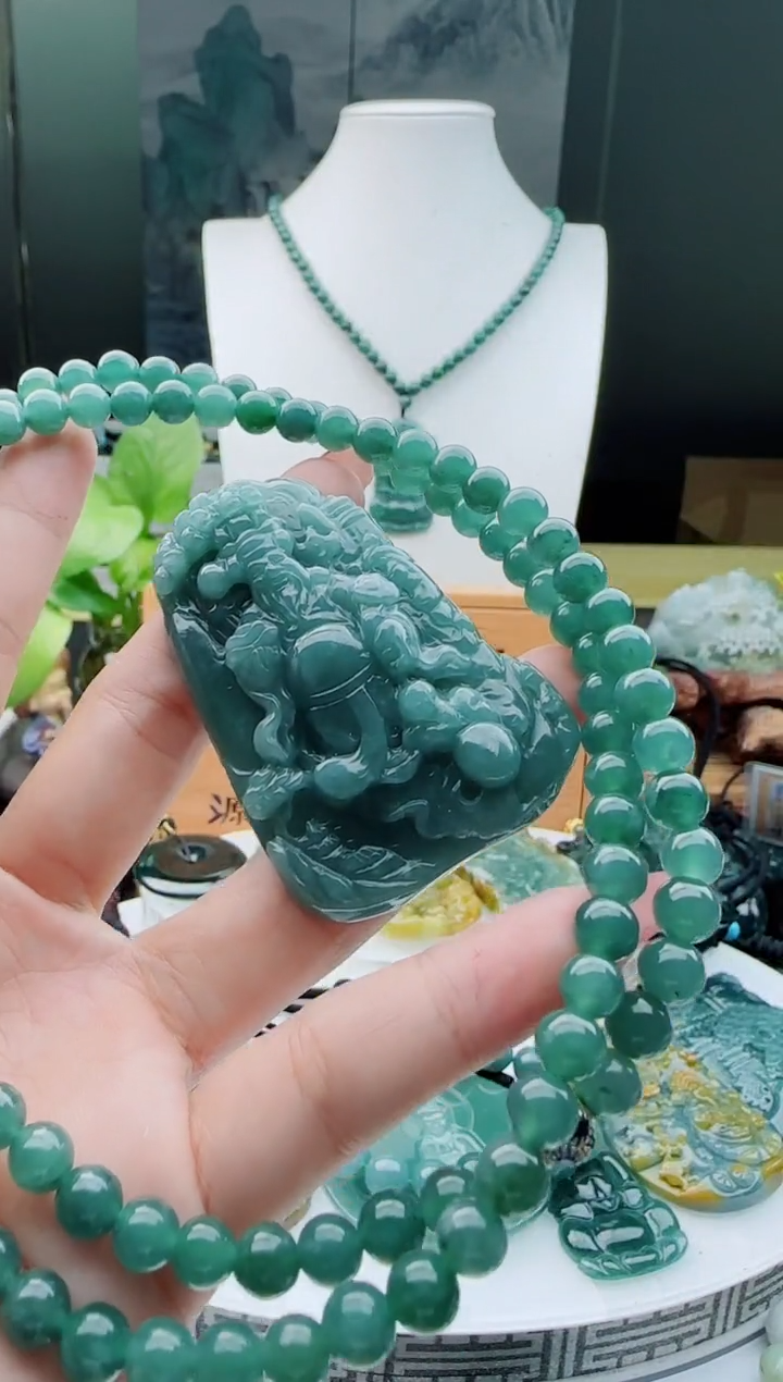 【闪购商品】翡翠颈饰未镶嵌多样性随机一件发货