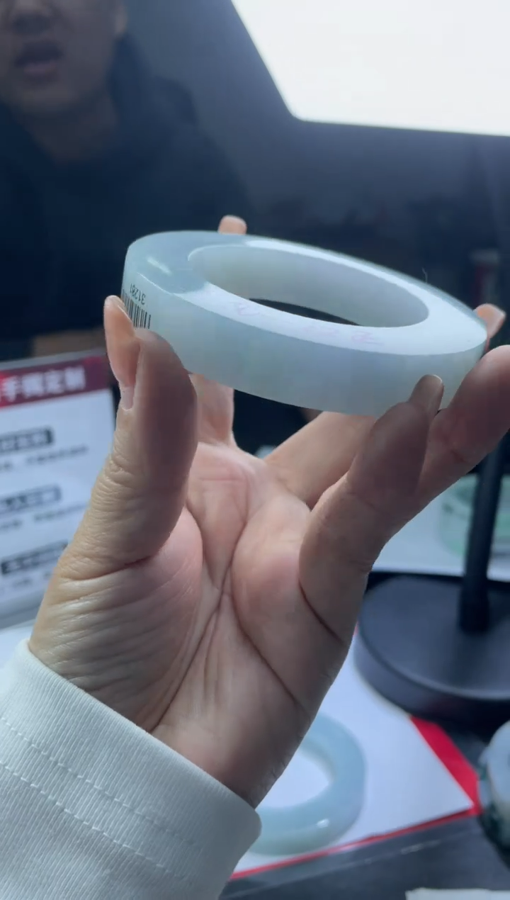 【闪购商品】定制翡翠手镯未镶嵌DDH90428