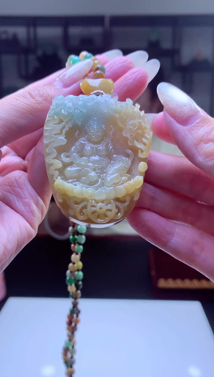 【闪购商品】定制翡翠未镶嵌挂件发货（拍一发一）