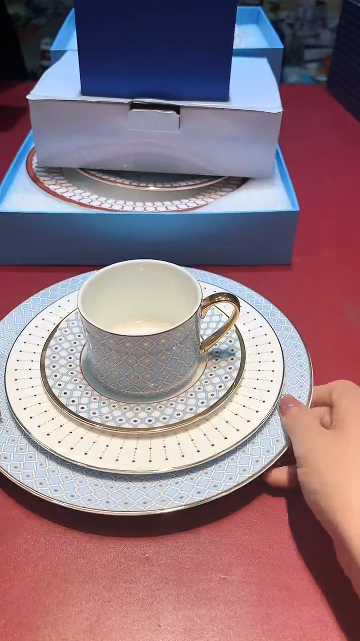 【闪购商品】瓷片锅碗瓢盆一件不剩