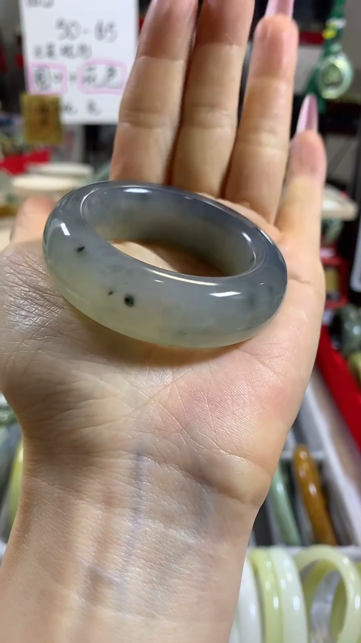 未镶嵌岫玉手镯32 37+（可做车挂） 