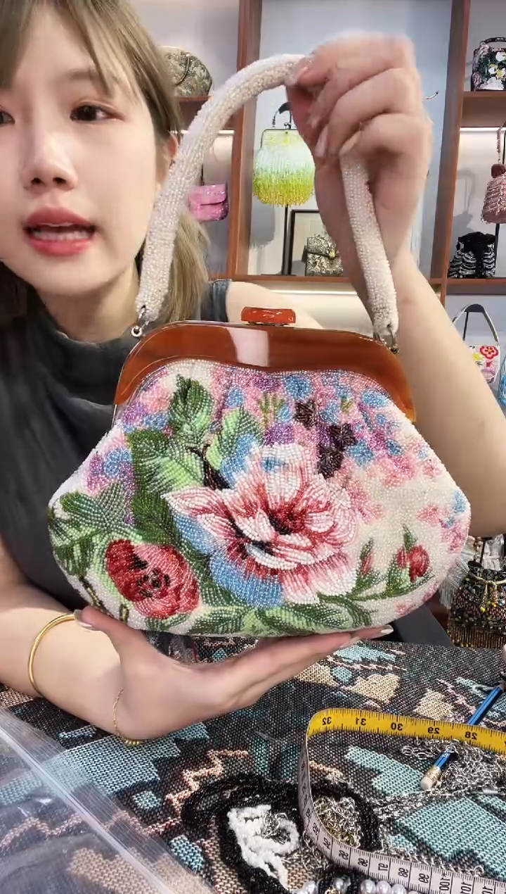 织物牡*y手工珠珠包包腋下斜跨包手拿包手提晚宴包